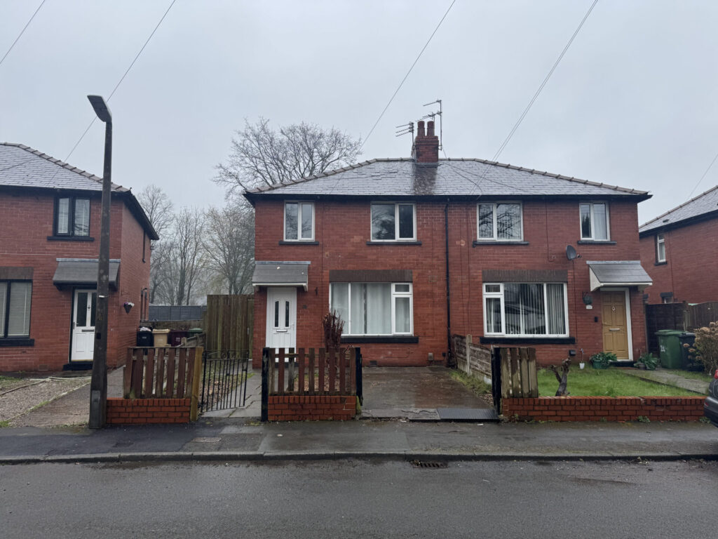 Whitehead Crescent - Radcliffe - Greater Manchester - M26