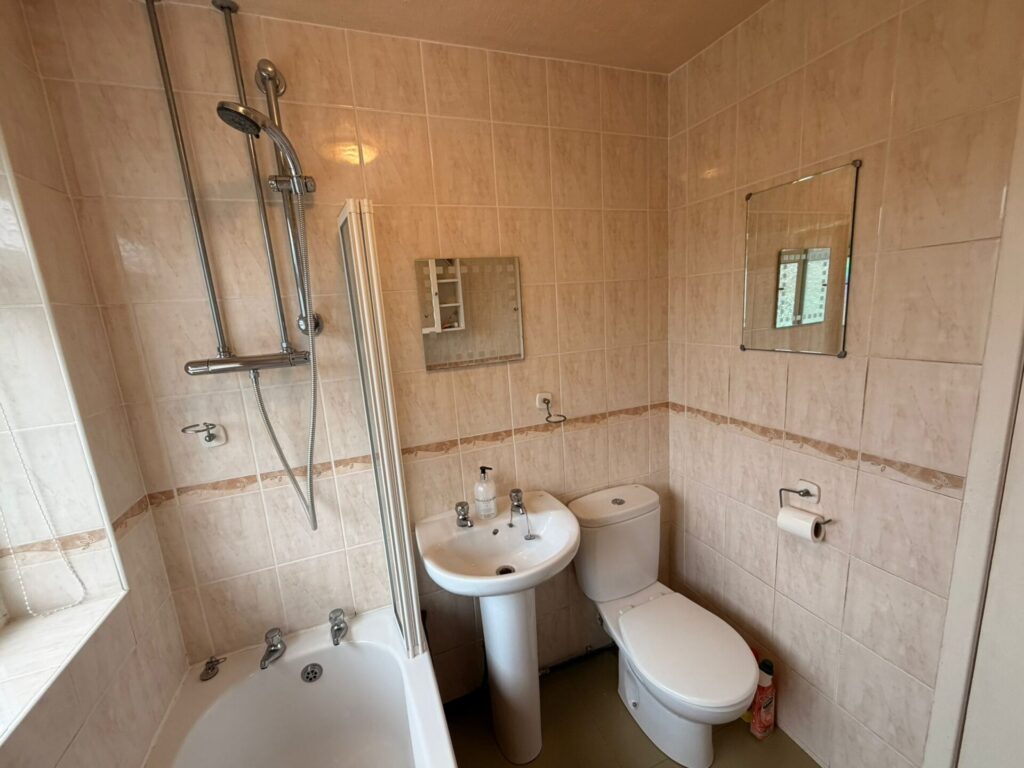 Beech Grove Close - Bury  BL9