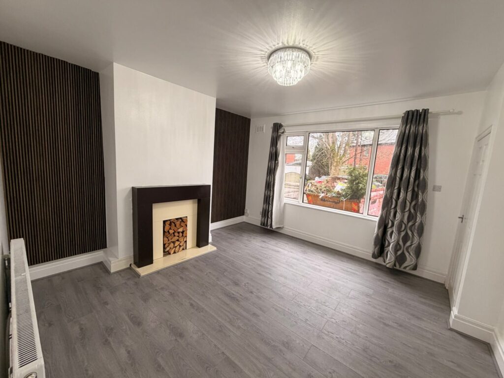 Whitehead Crescent - Radcliffe - Greater Manchester - M26