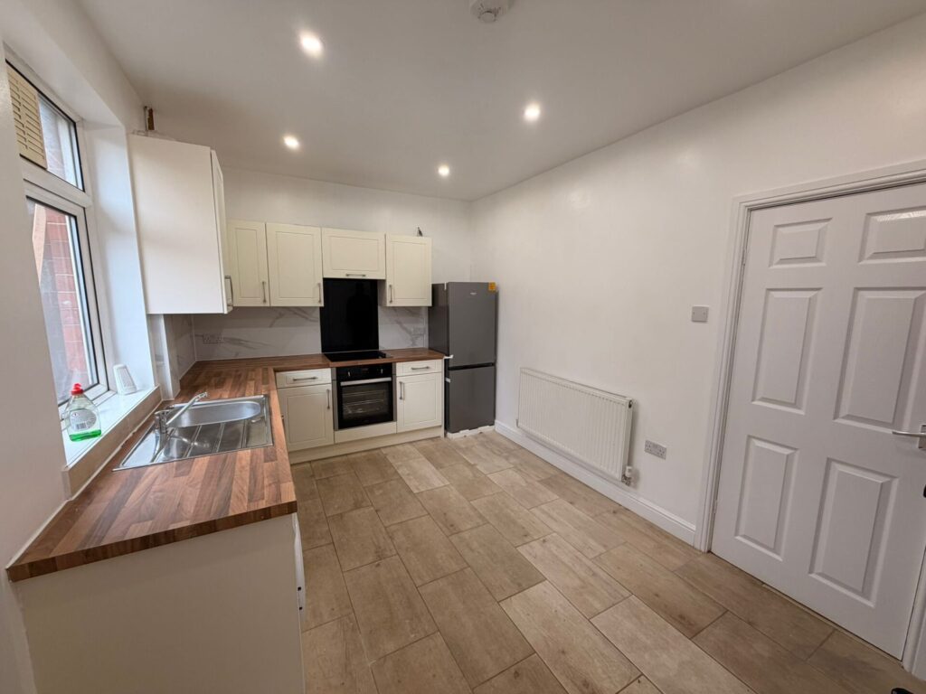 Whitehead Crescent - Radcliffe - Greater Manchester - M26
