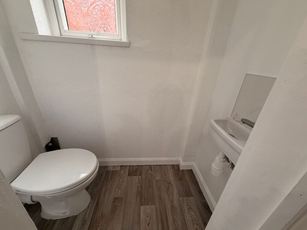 Whitehead Crescent - Radcliffe - Greater Manchester - M26