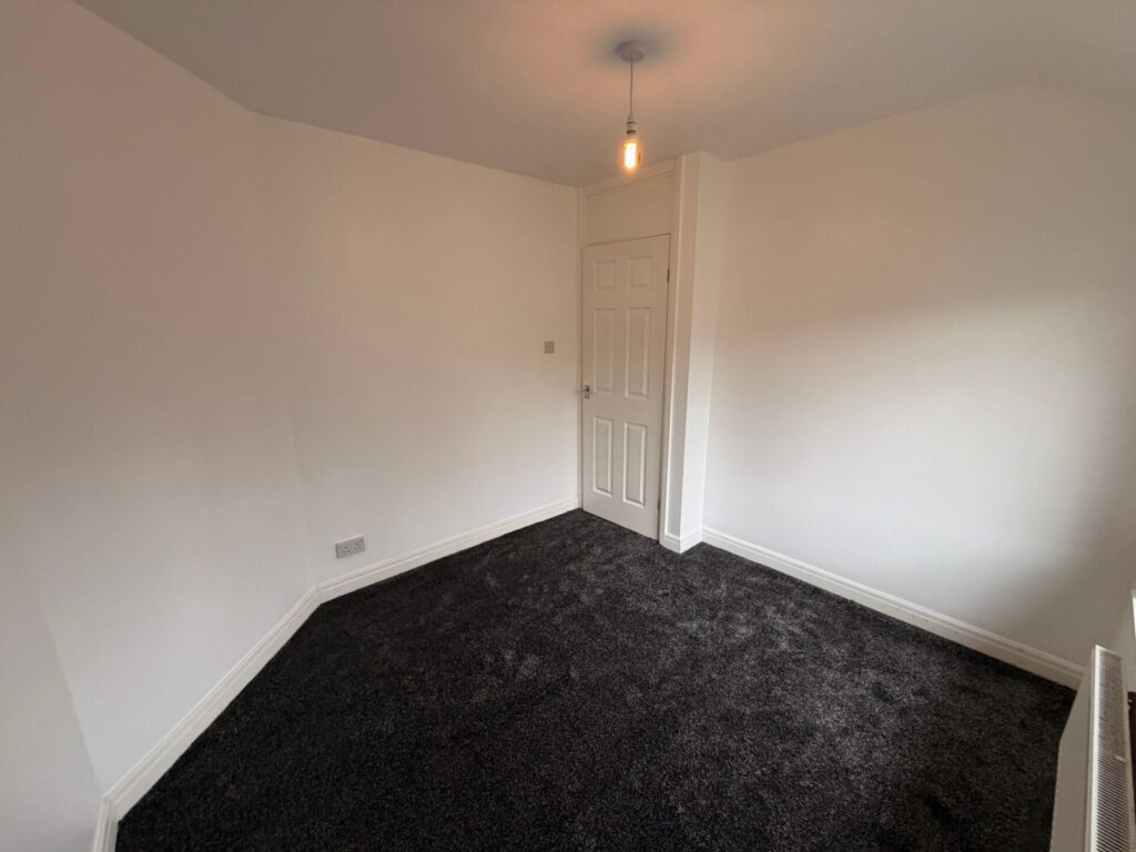 Whitehead Crescent - Radcliffe - Greater Manchester - M26