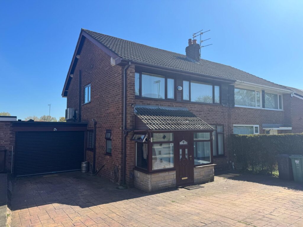 Rochford Avenue - Whitefield  - Greater Manchester - M45