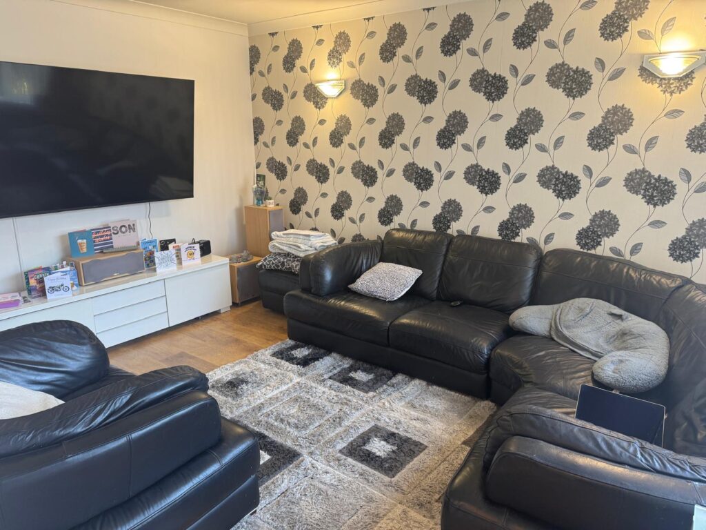 Rochford Avenue - Whitefield  - Greater Manchester - M45