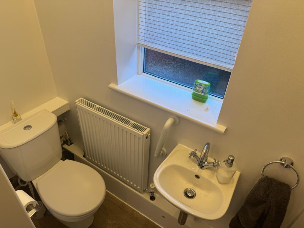Rochford Avenue - Whitefield  - Greater Manchester - M45
