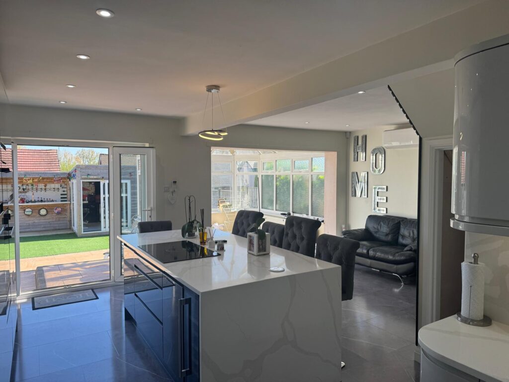 Rochford Avenue - Whitefield  - Greater Manchester - M45