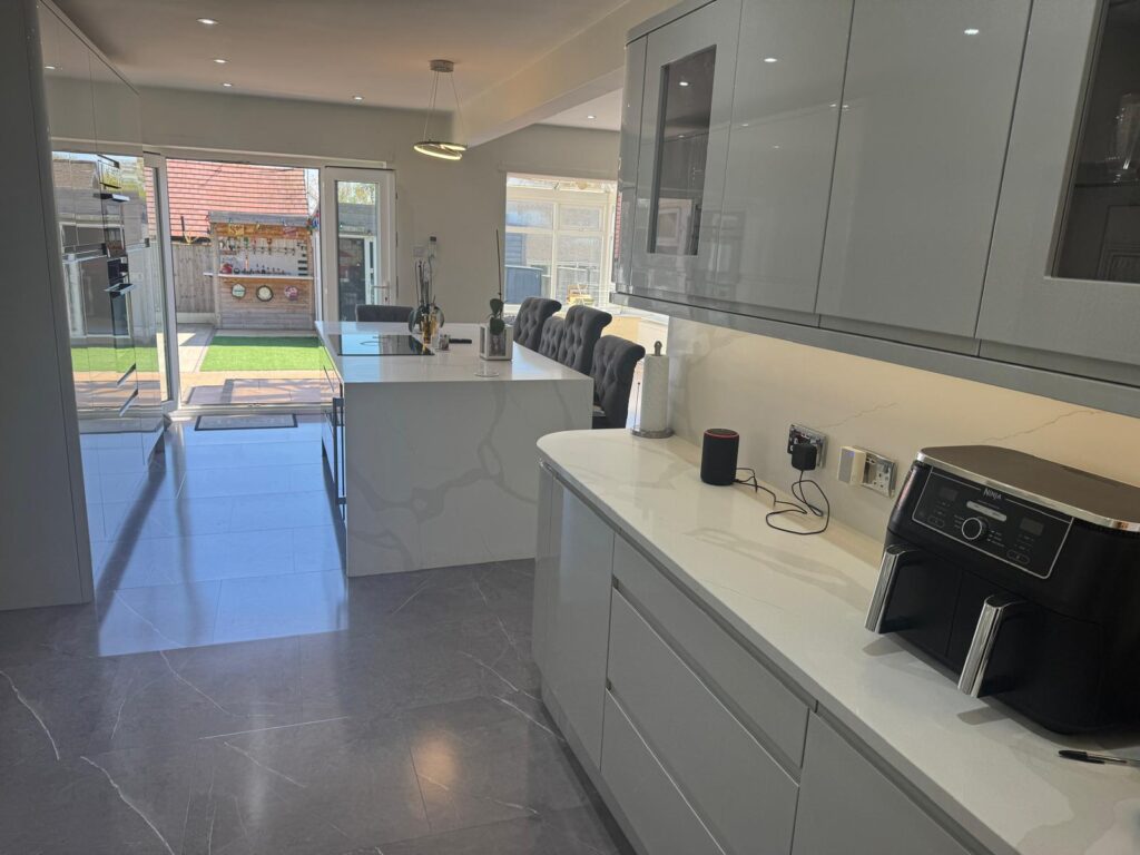 Rochford Avenue - Whitefield  - Greater Manchester - M45