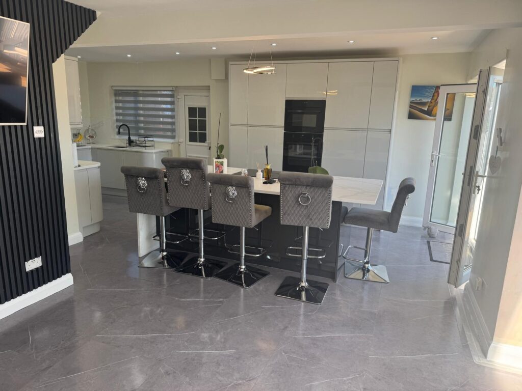 Rochford Avenue - Whitefield  - Greater Manchester - M45