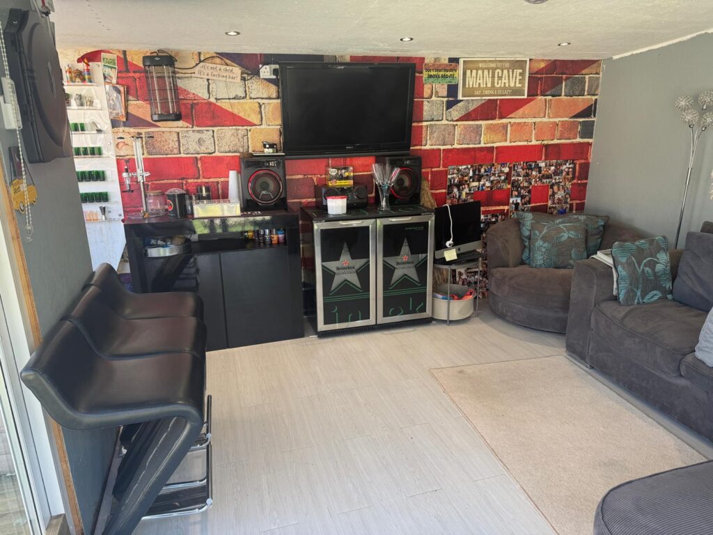 Rochford Avenue - Whitefield  - Greater Manchester - M45