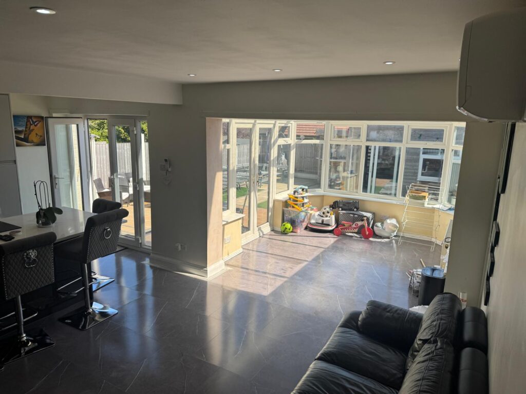 Rochford Avenue - Whitefield  - Greater Manchester - M45