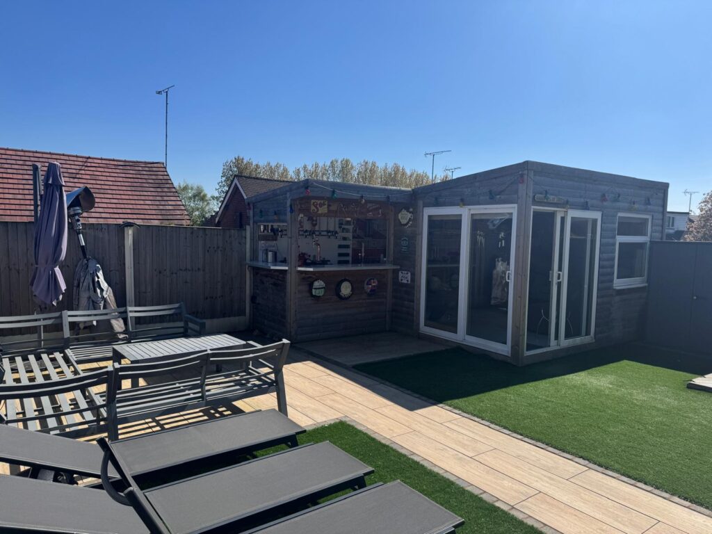 Rochford Avenue - Whitefield  - Greater Manchester - M45